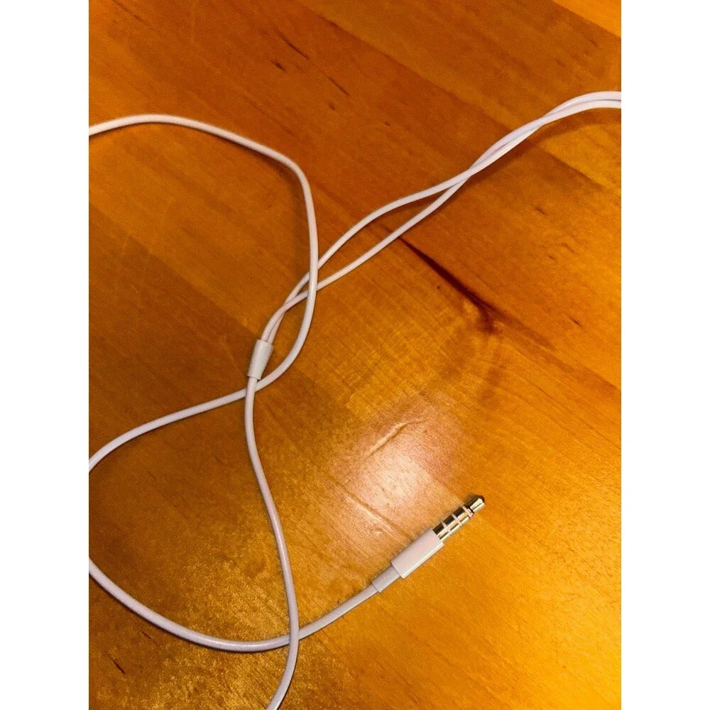 Apple brand wired